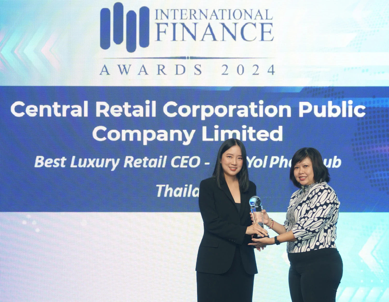 Central Retail reinforces its leadership with a third consecutive "Best Luxury Retail CEO" award